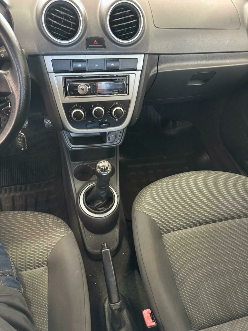 Imagem do veículo  VOLKSWAGEN GOL G5 1.0